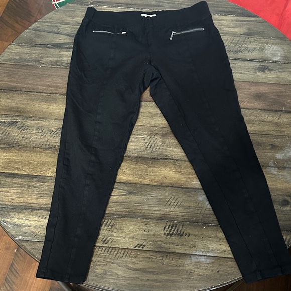 Matty M Black Pants with Zipper Accents - Picture 1 of 3